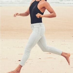 Athleta Sculptek Skinny Jeans Ankle Length High Rise Light Indigo Size 6